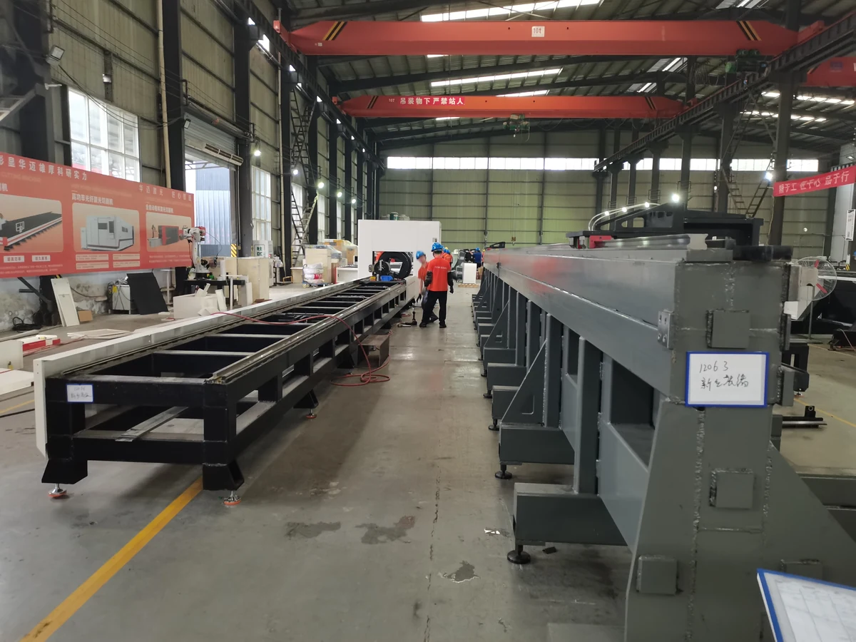 HuaMai laser equipment assembly workshop supplied photograph